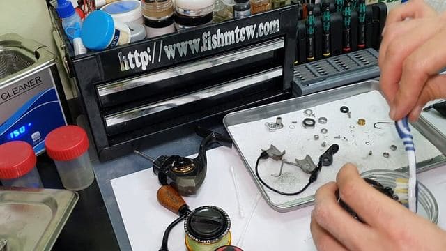 Превью видео «Stinger Innova NS 2010 разбор/обзор/обслуживание»