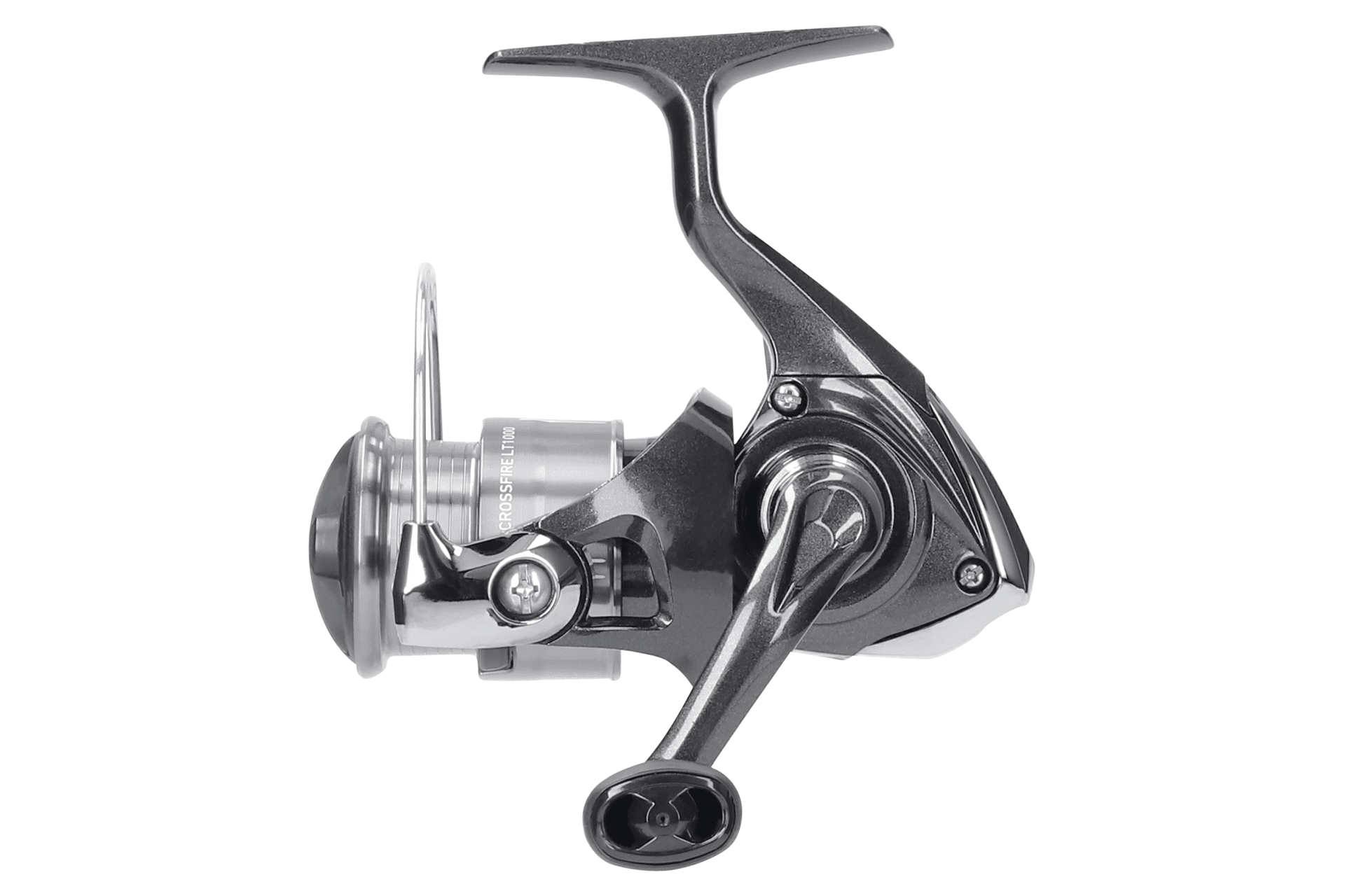 Серия Daiwa 26 Crossfire LT — вид сбоку, светлое исполнение; точный SKU по фото не установлен